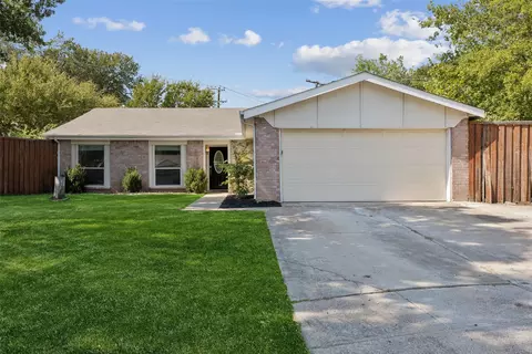 1901 Spies Springs Ct, Arlington, TX 76006