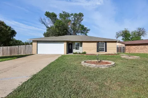 1418 Monica Ct, Mesquite, TX 75149