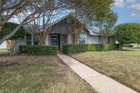 2301 Angel Fire Dr, Garland, TX 75044