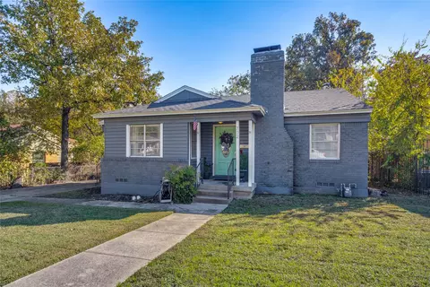 702 Reverchon Dr, Dallas, TX 75211
