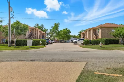 133 W Britton St, Krum, TX 76249