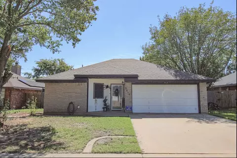 5311 Long Leaf Dr, Wichita Falls, TX 76310