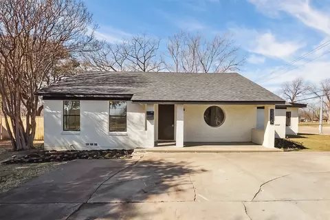 3235 Edna St, Haltom City, TX 76117