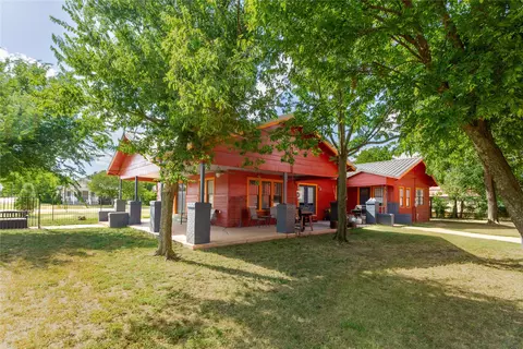 340 W A W 3rd St, Baird, TX 79504