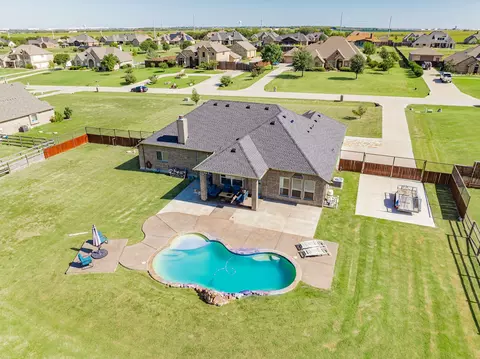 14176 Paterson, Talty, TX 75126
