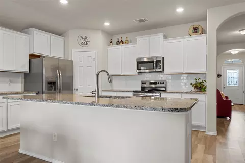 Kitchen - 3017 Skinner Dr, Lorena, TX 76655 photo 1 of 6