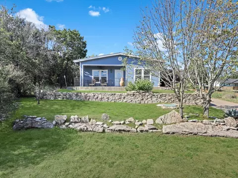 2712 Austin Dr, Granbury, TX 76048