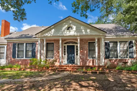 120 Texas St, Natchitoches, LA 71457