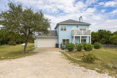 2035 Lakeside Dr, Bluff Dale, TX 76433