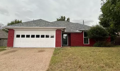 1500 Hyde Park Blvd, Cleburne, TX 76033
