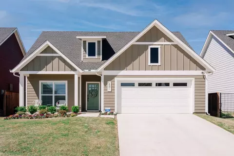 841 Meadow Bend Loop W, Grapevine, TX 76051