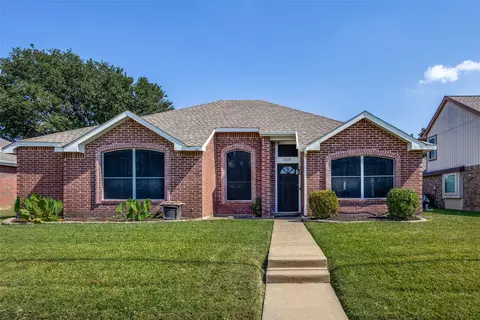 6104 Ethridge Dr, The Colony, TX 75056