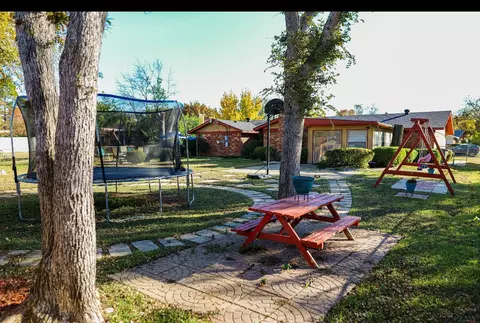 6917 Jewell Ave, Fort Worth, TX 76112