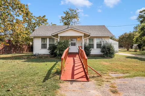 121 Cheek Sparger Rd, Colleyville, TX 76034