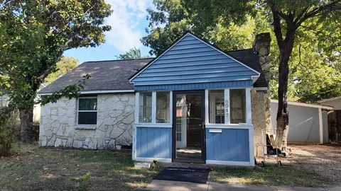6047 Belgrade Ave, Dallas, TX 75227