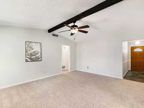 610 Darnel Dr, Mesquite, TX 75149 photo 4