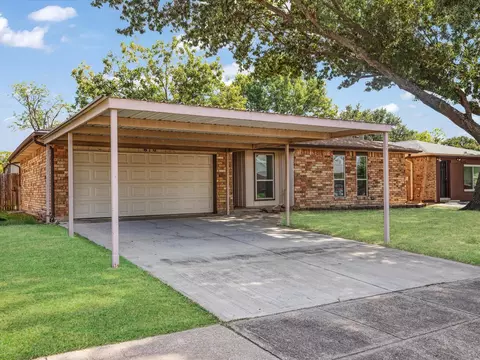 610 Darnel Dr, Mesquite, TX 75149 photo 2