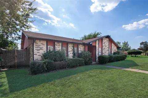 7626 Ashcrest Ln, Dallas, TX 75249