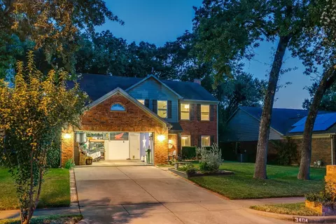 3404 Rosemary Ct, Bedford, TX 76021