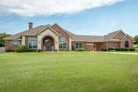 77 Trailridge Dr, Melissa, TX 75454