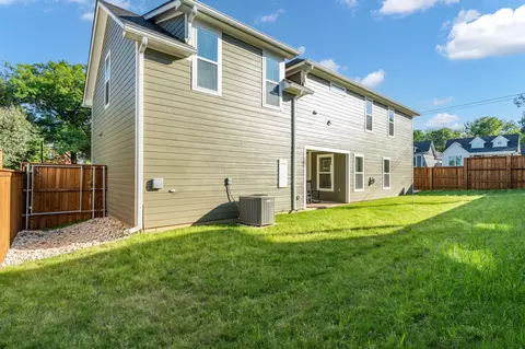 Exterior - 425 Proctor Ave, Waco, TX 76708 photo 5 of 6