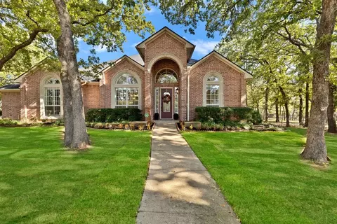 7308 Wooded Acres Trl, Mansfield, TX 76063