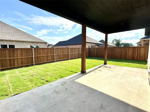 Exterior - 508 Limestone Cir, Mabank, TX 75147 photo 3 of 4