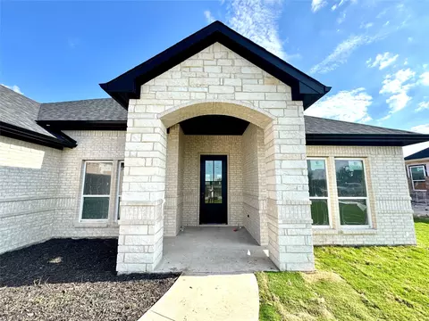 Exterior - 508 Limestone Cir, Mabank, TX 75147 photo 2 of 4