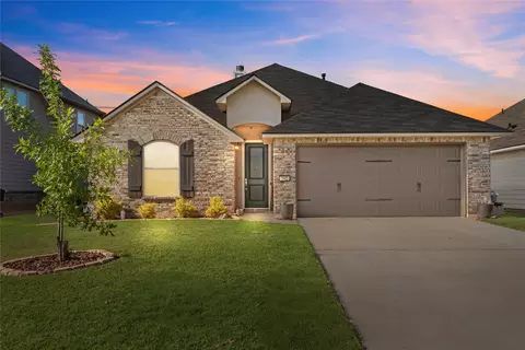 302 Ouachita Ln, Bossier City, LA 71112