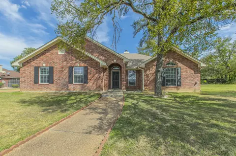 1203 Timberline St, Bellmead, TX 76705