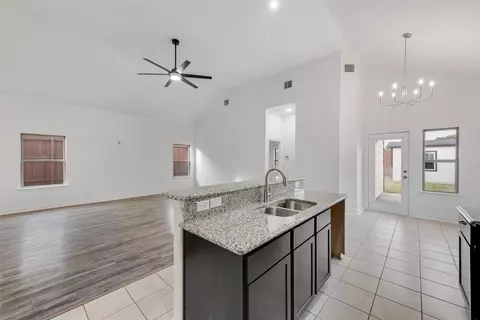 15422 Dorothy Nell Dr, Dallas, TX 75253
