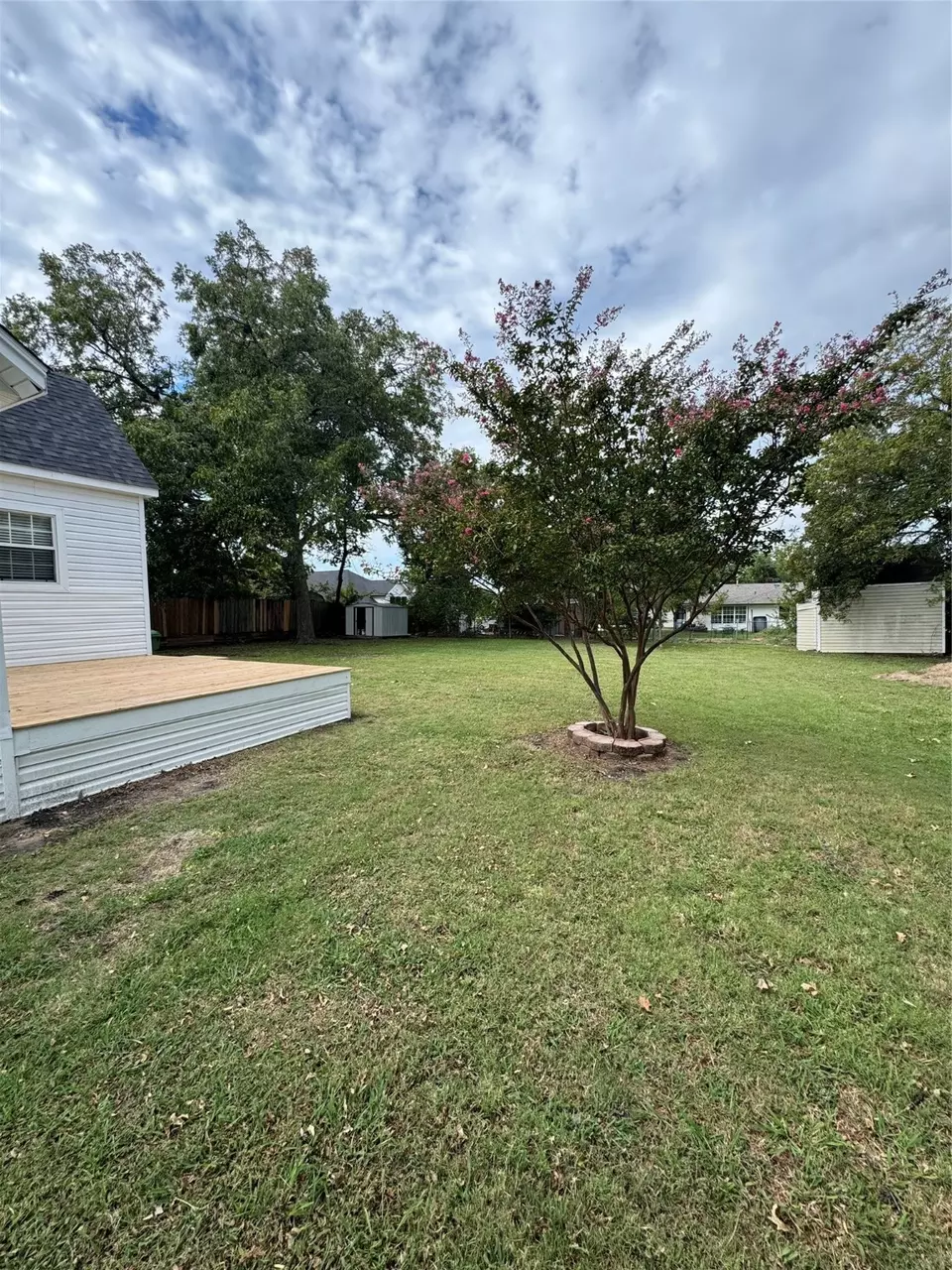 Exterior - 306 N College St, Howe, TX 75459 photo 4 of 4