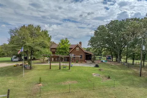 1522 Starr Rd, Denison, TX 75021