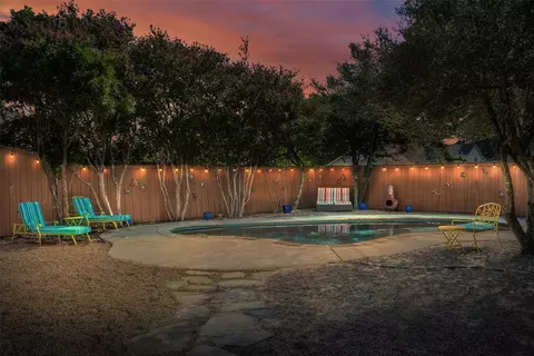 114 Willowcrest Dr, Garland, TX 75040