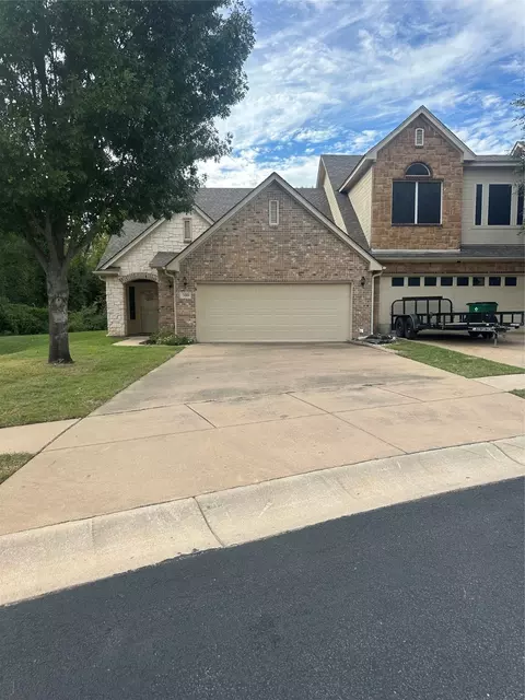 380 Greathouse Vlg, Decatur, TX 76234