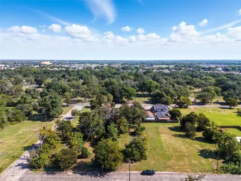 2706 S 8th, Waco, TX 76706