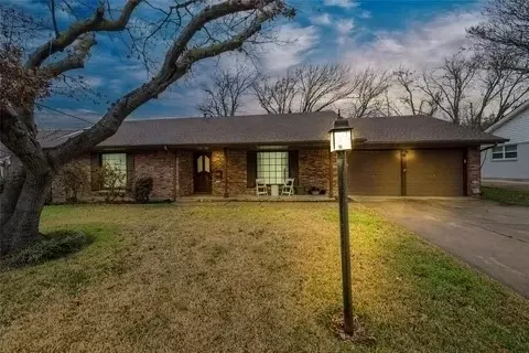 6016 Wormar Ave, Fort Worth, TX 76133