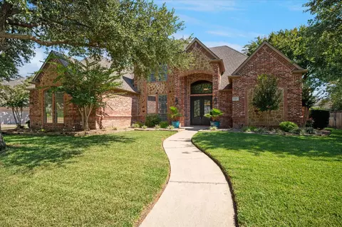 8312 Thornway Ct, North Richland Hills, TX 76182