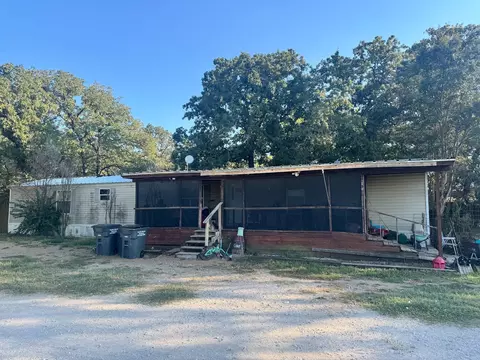 151 Sadie Ln, Springtown, TX 76082
