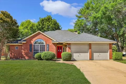 4663 Essex Ct, Grand Prairie, TX 75052