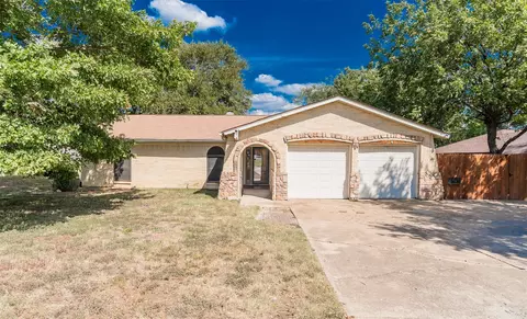 8409 Main St, North Richland Hills, TX 76182