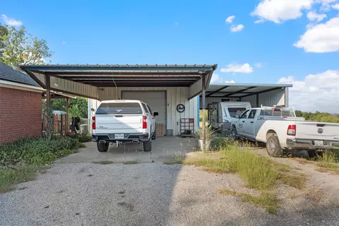 Exterior - 10829 China Spring Rd, Waco, TX 76708 photo 2 of 7
