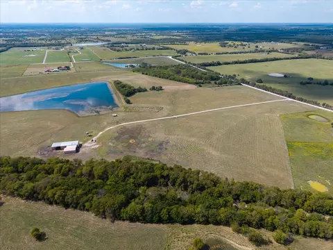 3679 Cr-1089, Celeste, TX 75423 photo 19