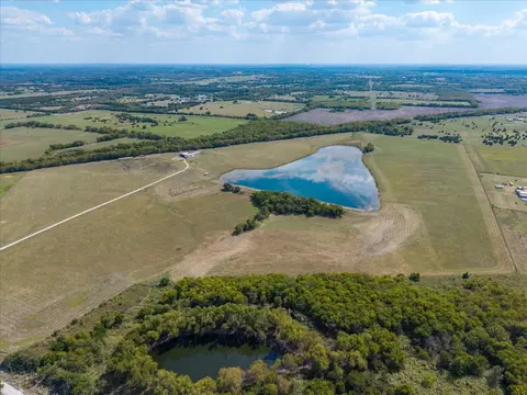 3679 Cr-1089, Celeste, TX 75423 photo 23