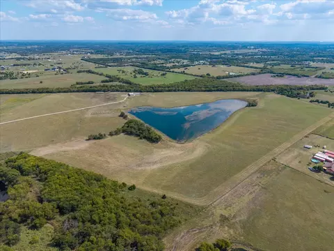 3679 Cr-1089, Celeste, TX 75423 photo 24