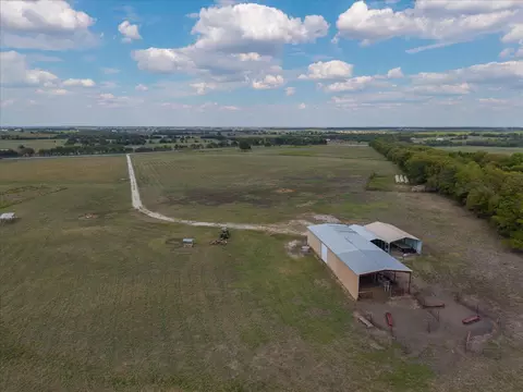 3679 Cr-1089, Celeste, TX 75423 photo 17