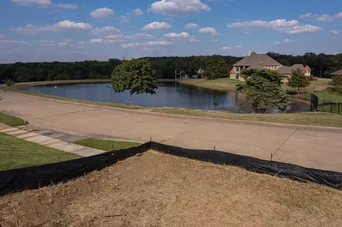 2438 Creekwood Dr, Cedar Hill, TX 75104