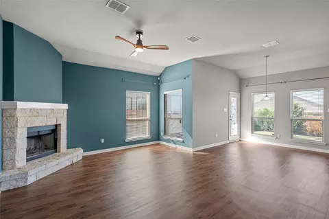 2813 Beutel Rd, Lorena, TX 76655