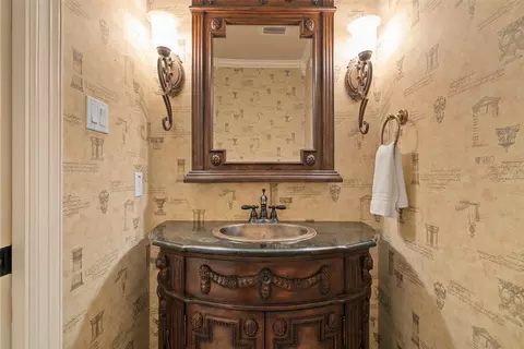 Bath - 417 Keys Creek Dr, Waco, TX 76708 photo 6 of 8