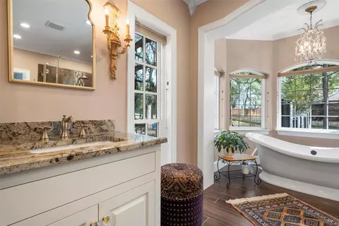 Bath - 417 Keys Creek Dr, Waco, TX 76708 photo 4 of 8